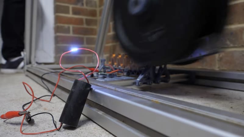 Pendulum Powered Battery | daily.dev