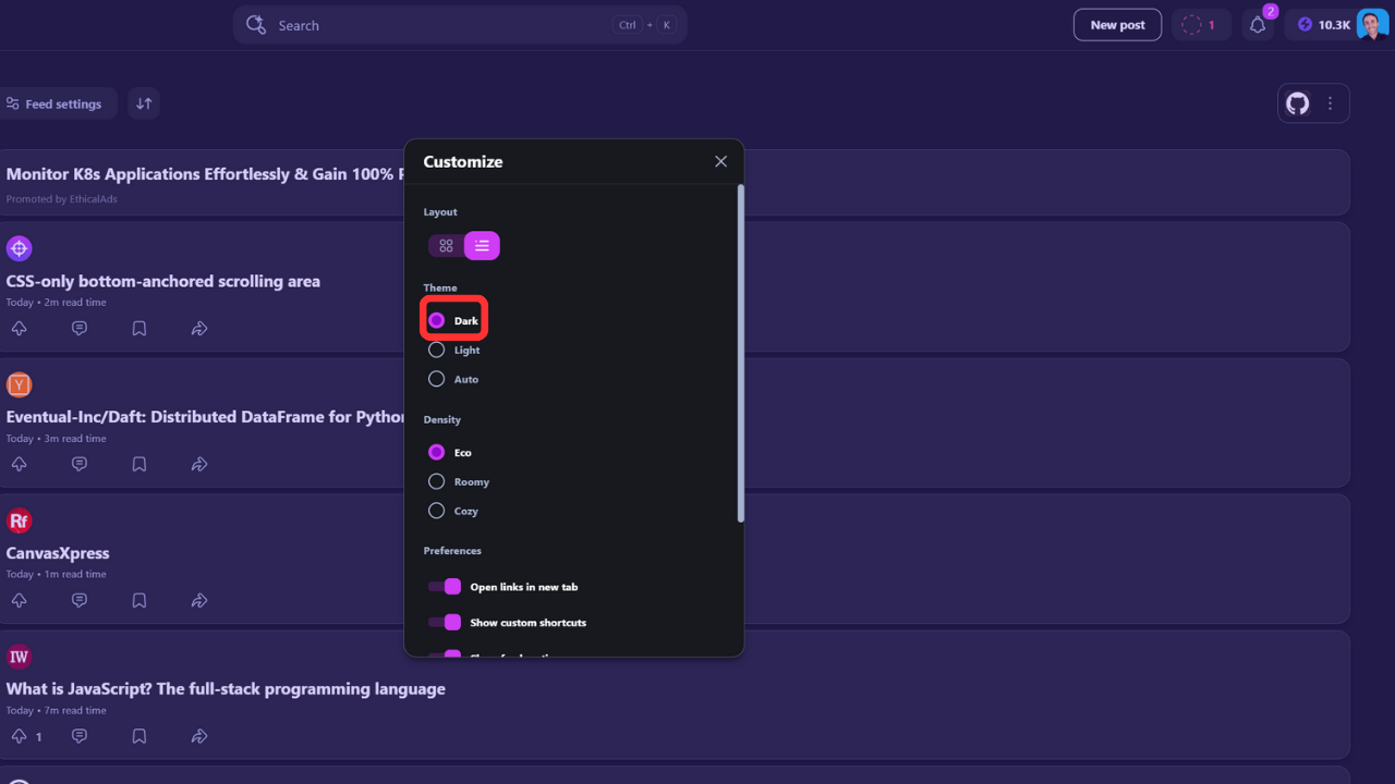 Dark theme activation on daily.dev